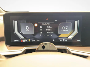https://vehicle.imgix.net/4435429/fe107468-cc9b-4761-a014-676e7c5742f5.jpg