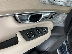 VOLVO XC90 2.0 T8 TE Ultra Dark eAWD