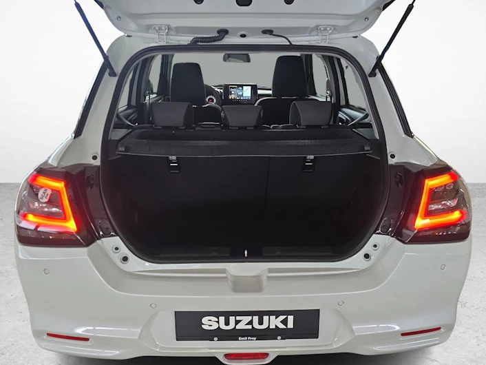 immagine del veicolo SUZUKI SWIFT