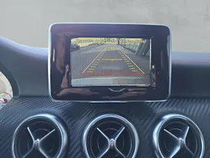 MERCEDES-BENZ A 180 AMG Line (ch)