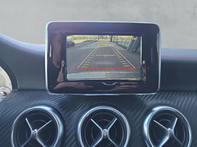 MERCEDES-BENZ A 180 AMG Line (ch)