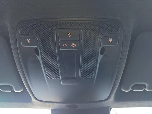 MERCEDES-BENZ A 180 AMG Line (ch)