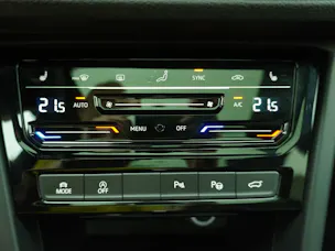 VW Touran 1.5 TSI DSG R-Line Black Style