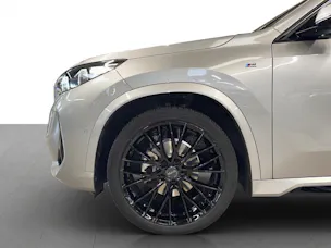 BMW X1 U11 18i sDrive paddles