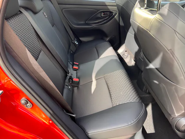 Toyota Yaris 1.5 VVT-i HSD Premium