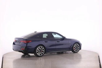 https://vehicle.imgix.net/4435548/12cab771-d189-4c5b-85f7-15b408664f0d.jpg