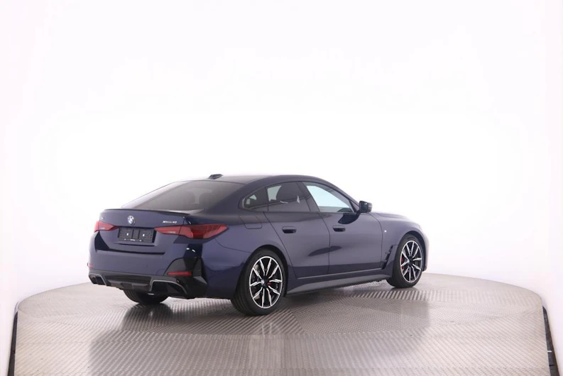 image du véhicule BMW i4