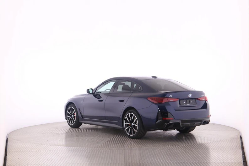 image du véhicule BMW i4