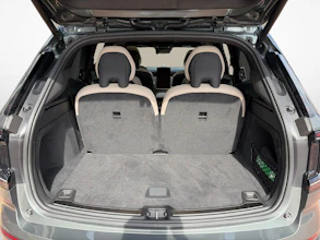 https://vehicle.imgix.net/4435549/06fe46e5-28d7-44ff-bc88-fb47be6194b1.jpg