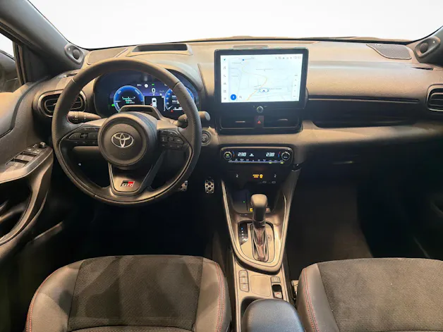 Toyota Yaris 1.5 VVT-i HSD GR Sport