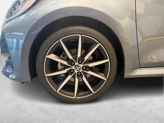 Toyota Yaris 1.5 VVT-i HSD GR Sport