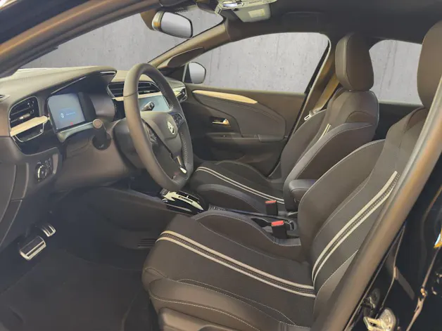 Opel Corsa VIVA 1.2T Hybrid