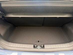 https://vehicle.imgix.net/4435645/aa97449b-1a04-4290-b072-9bf233b1a9d5.jpg