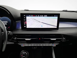 https://vehicle.imgix.net/4435660/522c7498-1872-4d08-b681-f54d5bea69e0.jpg
