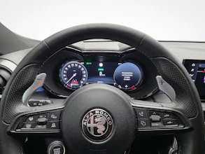https://vehicle.imgix.net/4435660/9838921b-ad2e-4391-bf99-27d2fdc274d0.jpg