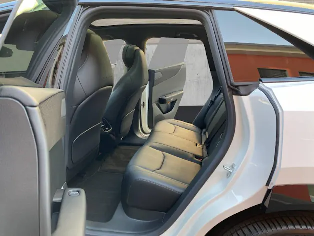 Mazda CX-6e 258PS Takumi 21 Leder Schwarz