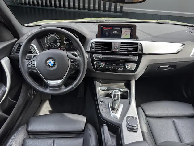 BMW 120d xDrive EDITION SPORT LINE