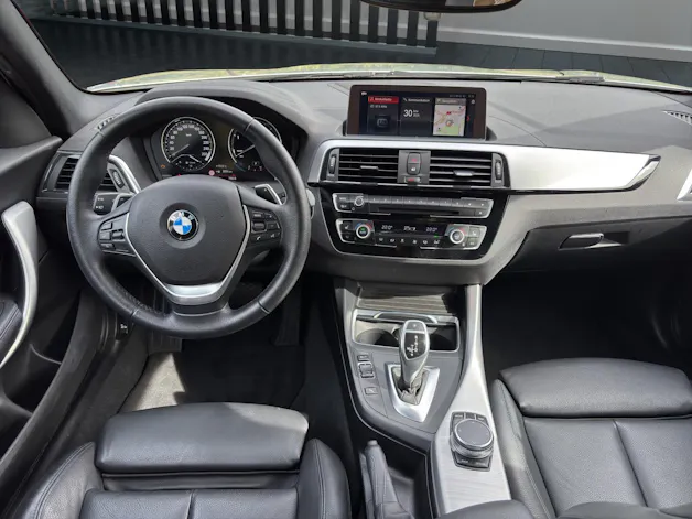 BMW 120d xDrive EDITION SPORT LINE