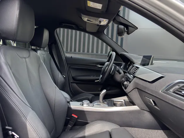 BMW 120d xDrive EDITION SPORT LINE