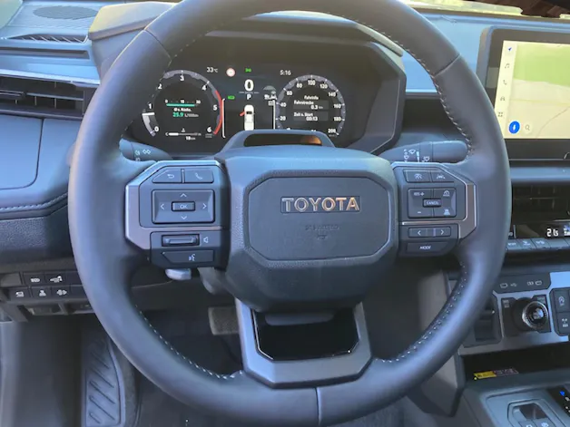 Toyota Hilux Double Cab.-Pick-up 2.8 D-4D MHEV 204 Style