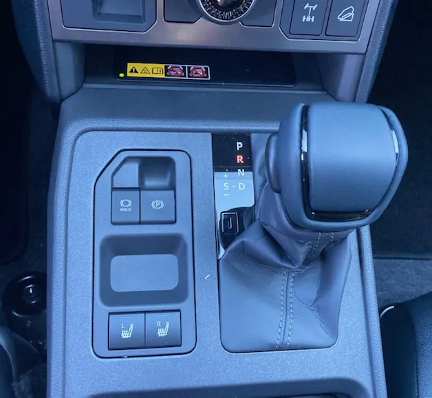Toyota Hilux Double Cab.-Pick-up 2.8 D-4D MHEV 204 Style