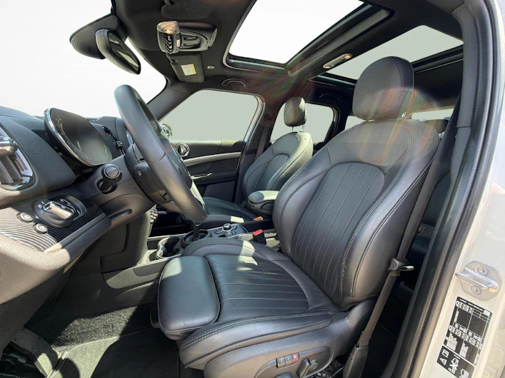 Fahrzeugbild MINI COUNTRYMAN