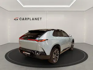 MAZDA CX-6e Takumi