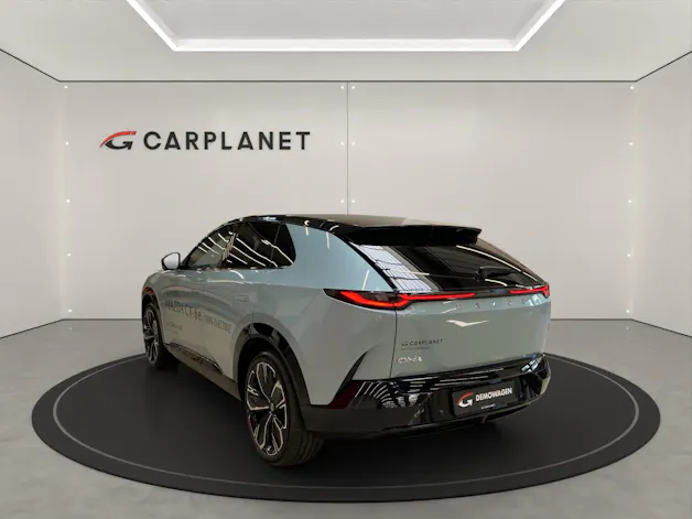MAZDA CX-6e Takumi