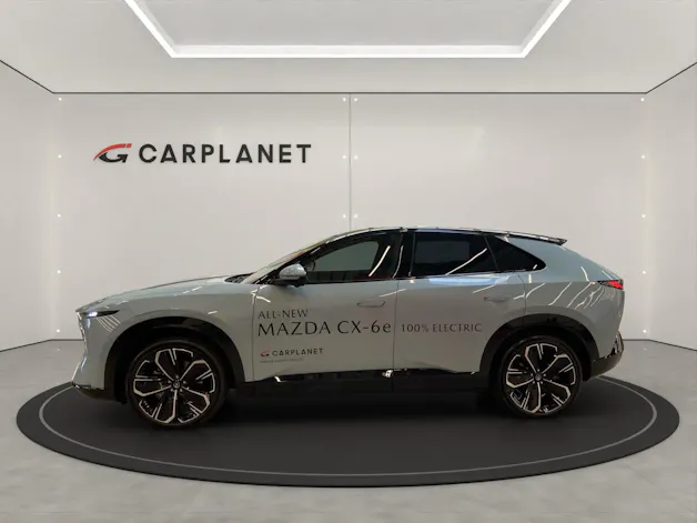 MAZDA CX-6e Takumi