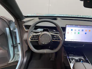 MAZDA CX-6e Takumi