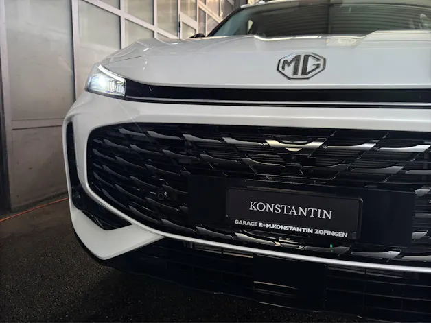 MG HS 1.5 PHEV Luxury