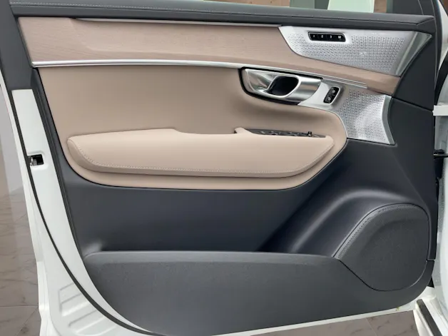 Volvo XC90 2.0 T8 TE Ultra Bright eAWD
