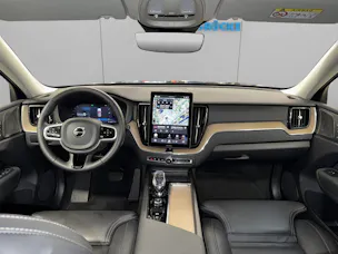 VOLVO XC60 2.0 B5 MH Plus Dark AWD
