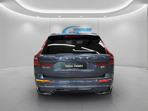 VOLVO XC60 2.0 B5 MH Plus Dark AWD