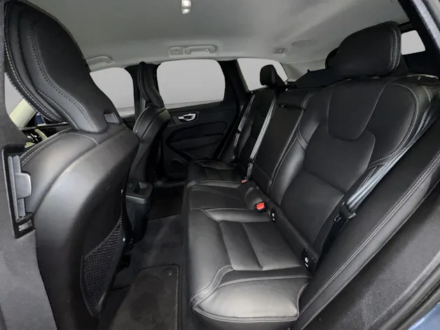 VOLVO XC60 2.0 B5 MH Plus Dark AWD