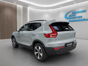 VOLVO XC40 2.0 B3 MH Plus Dark