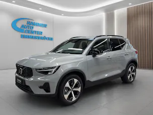 VOLVO XC40 2.0 B3 MH Plus Dark