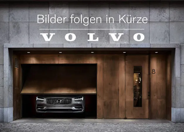 Volvo XC40 2.0 B3 MH Plus Dark