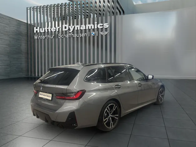 BMW 330i xDrive Touring M AERODYNAMIKPAKET
