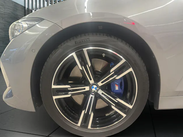 BMW 330i xDrive Touring M AERODYNAMIKPAKET