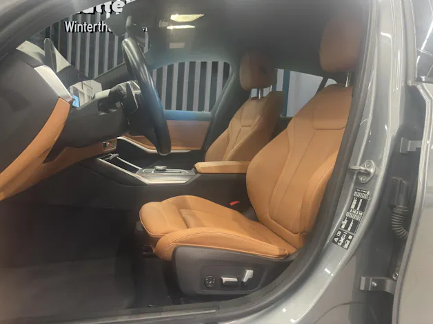 BMW 330i xDrive Touring M AERODYNAMIKPAKET
