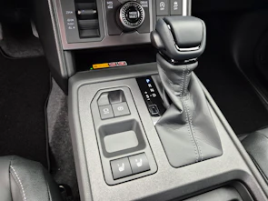 Fahrzeugbild TOYOTA Hilux Double Cab.-Pick-up 2.8 D-4D MHEV 204 Invincible