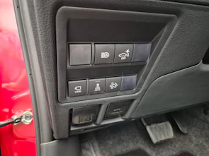 Fahrzeugbild TOYOTA Hilux Double Cab.-Pick-up 2.8 D-4D MHEV 204 Invincible