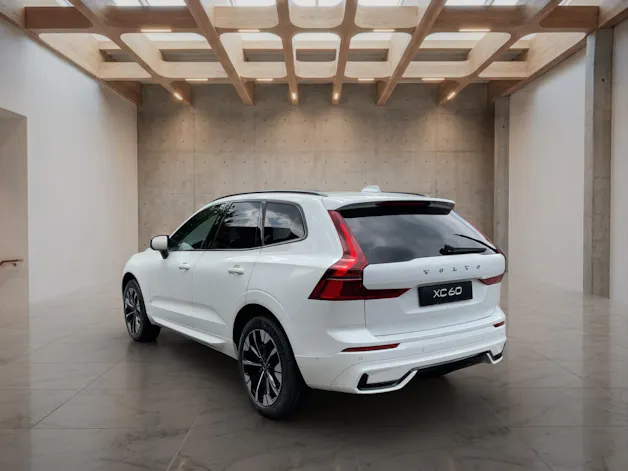 Volvo XC60 2.0 B5 MH Plus Dark AWD