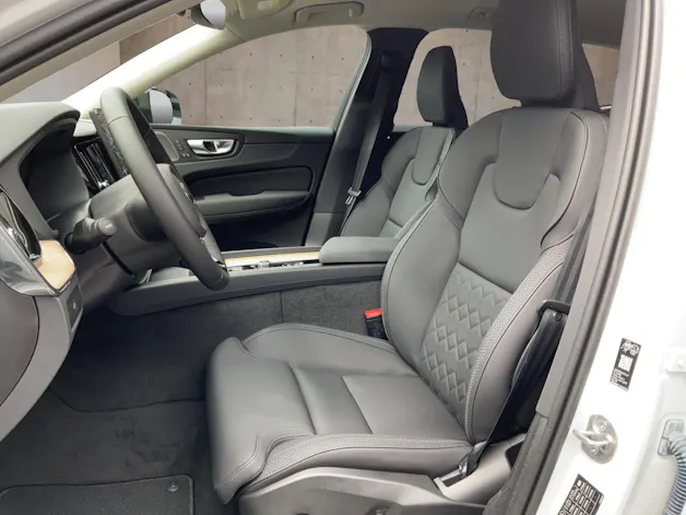 Volvo XC60 2.0 B5 MH Plus Dark AWD