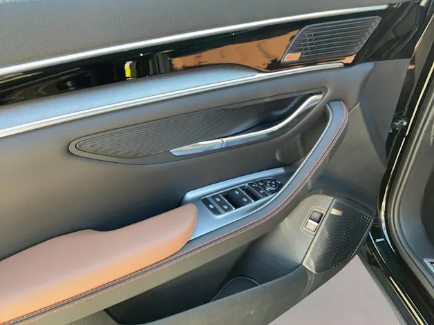 BYD Seal U DM-i Design AWD