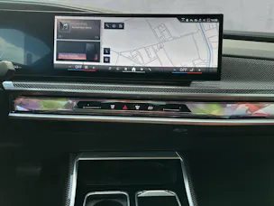 BMW i7 xDrive60 (CH) AHK * TansanitBlau Mét * SOH TEST 96%