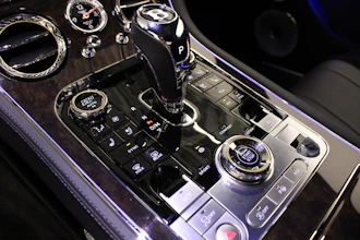 https://vehicle.imgix.net/4435903/4002d8fd-14c7-480e-918d-f6dd5ea54c4c.JPG
