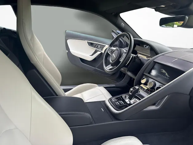 Jaguar F-Type Coupé 2.0 R-Dynamic
