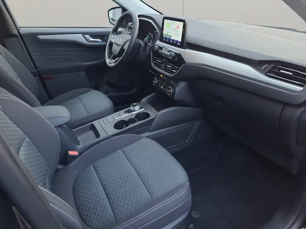 FORD Kuga 2.5 Hybrid Cool & Connect 4x4